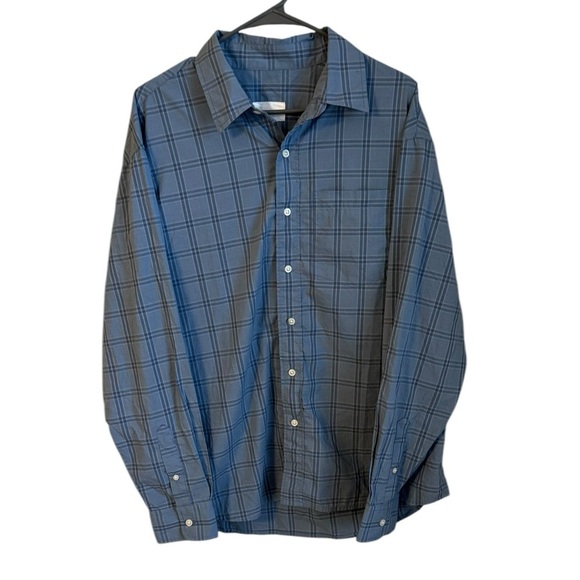 NWOT American Eagle Button Down Shirt- Size Medium - Picture 1 of 4